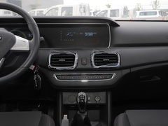2023款 2.0L 手动 长轴 奋斗版