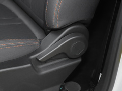 2023款 2.0L 手动 长轴 奋斗版