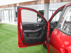 2023款 2.0L 手动 长轴 能量版