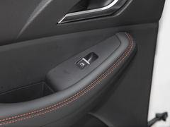 2023款 2.0L 手动 长轴 能量版
