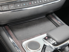 2023款 2.0L 手动 长轴 能量版