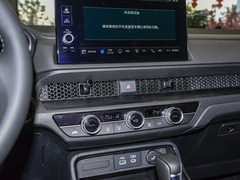 2023款 240TURBO 两驱豪华版 5座
