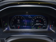 2023款 240TURBO 两驱豪华版 5座