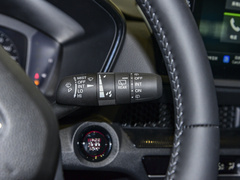 2023款 240TURBO 两驱豪华版 5座