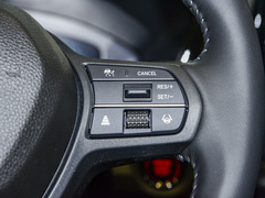 2023款 240TURBO 两驱豪华版 5座