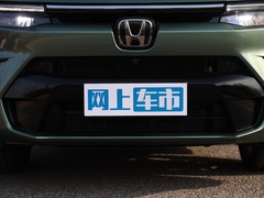 2023款 240TURBO 两驱尊贵版 5座