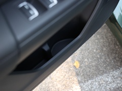 2023款 240TURBO 两驱尊贵版 5座