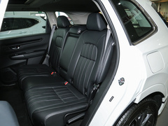 2023款 240TURBO 两驱尊贵版 5座