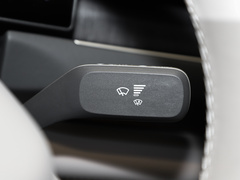 2023款 100kWh 签名版