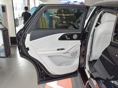 2023款 400T 两驱奢享版