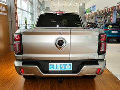 2023款 3.0T V6 汽油極享版