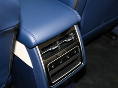 2023款 3.0T V6 汽油极享版