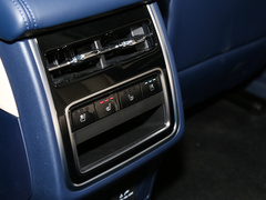 2023款 3.0T V6 汽油极享版