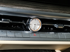 2023款 3.0T V6 汽油极享版