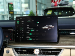 2023款 3.0T V6 汽油极享版
