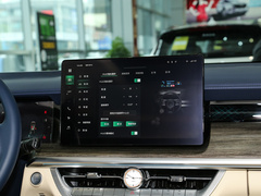 2023款 3.0T V6 汽油极享版