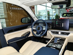 2023款 3.0T V6 汽油极享版