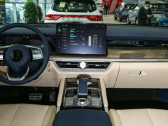 2023款 3.0T V6 汽油极享版