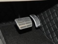 2023款 3.0T V6 汽油极享版