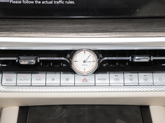 2023款 3.0T V6 汽油极享版