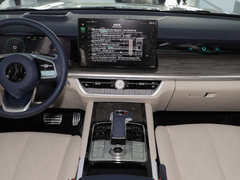 2023款 3.0T V6 汽油极享版