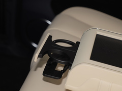 2023款 3.0T V6 汽油极享版