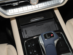 2023款 3.0T V6 汽油极享版