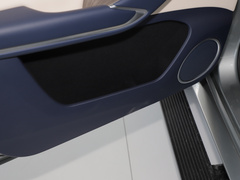 2023款 3.0T V6 汽油极享版