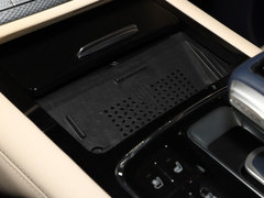2023款 3.0T V6 汽油极境版