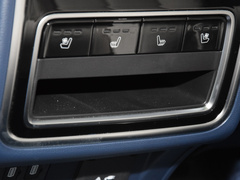 2023款 2.4T 柴油极享版