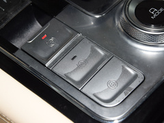 2023款 2.4T 柴油极享版