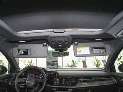 2023款 A3L Limousine 35 TFSI 时尚运动型