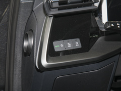 2023款 A3L Limousine 35 TFSI 时尚运动型