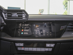 2023款 A3L Limousine 35 TFSI 时尚运动型