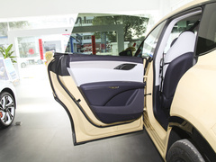 2023款 100kWh Pro四驱版