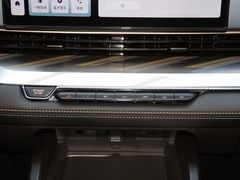 2024款 冠军版 1.5TD-DHT Pro 100KM 超越型