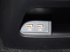 秦PLUS 2023款 冠军版 DM-i 120KM领先型