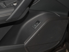 2023款 40T 豪华动感型
