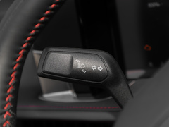 2023款 锐界L 2.0T EcoBoost 两驱七座豪华型