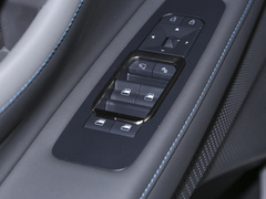 2023款 锐界L 2.0T EcoBoost 两驱七座豪华型
