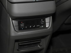 2023款 锐界L 2.0T EcoBoost 两驱七座豪华型