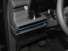 2023款 锐界L 2.0T EcoBoost 两驱七座豪华型