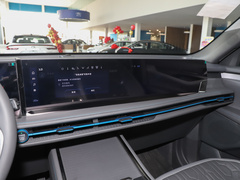 2023款 锐界L 2.0T EcoBoost 两驱七座豪华型