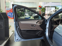 2023款 EV 冠军版 506KM前驱尊贵型