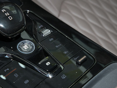 2023款 EV 冠军版 605KM前驱尊贵型