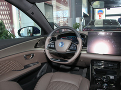 2023款 EV 冠军版 605KM前驱尊贵型