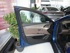 2023款 EV 冠军版 605KM前驱尊贵型
