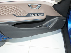 2023款 EV 冠军版 605KM前驱尊贵型