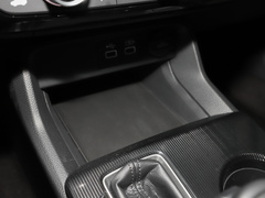 2023款 HATCHBACK 240TURBO CVT幻夜·豪华版