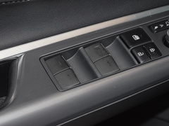 2023款 2.0L CVT两驱进取版